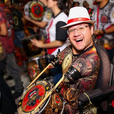 Marcos_Rossi_na_bateria-Ritmistas_da_Real-Jornalista_Inclusivo-1